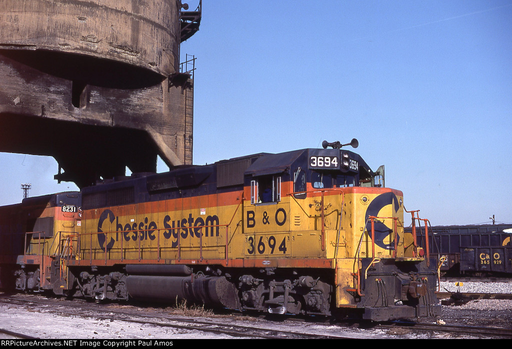 BO 3694 Showing signs of being temporarily leased to the ATSF in 1979-1980 and temporarily renumbered to BO 9694 and back to BO 3694 when the lease ended